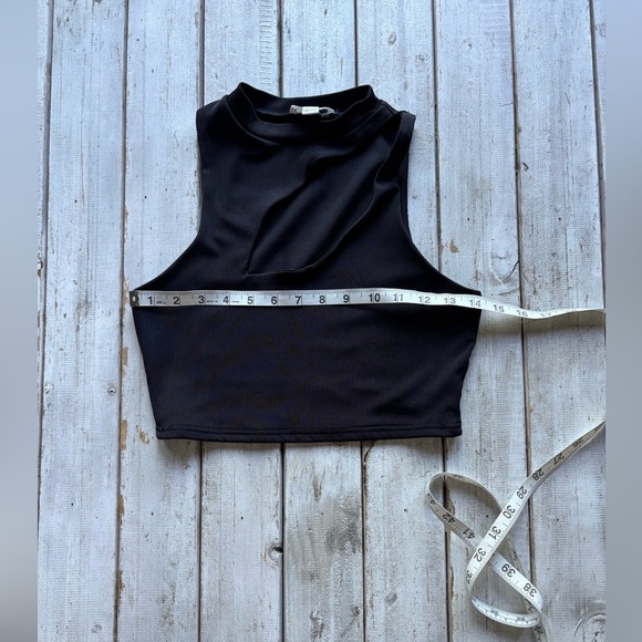 Privy | Cutout Cropped Tank | Ribbed Black | M 🖤✨ - Picture 5 of 11